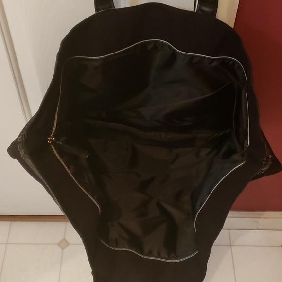 VICTORIA SECRET TOTE - Picture 3 of 4